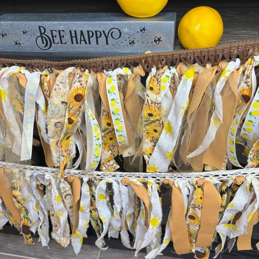 NWT Summer Boho Fabric Garland
